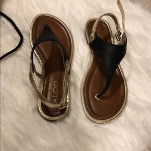 Aldo Black and gold sandals - Size 6
